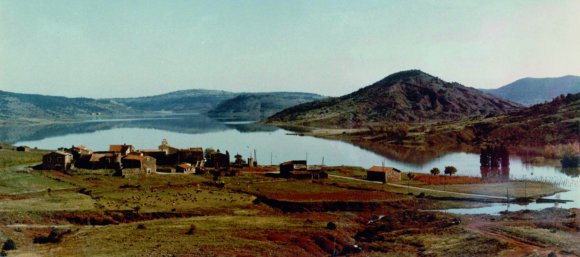 image Mise_en_eau_du_Lac.jpg (2.2MB)
